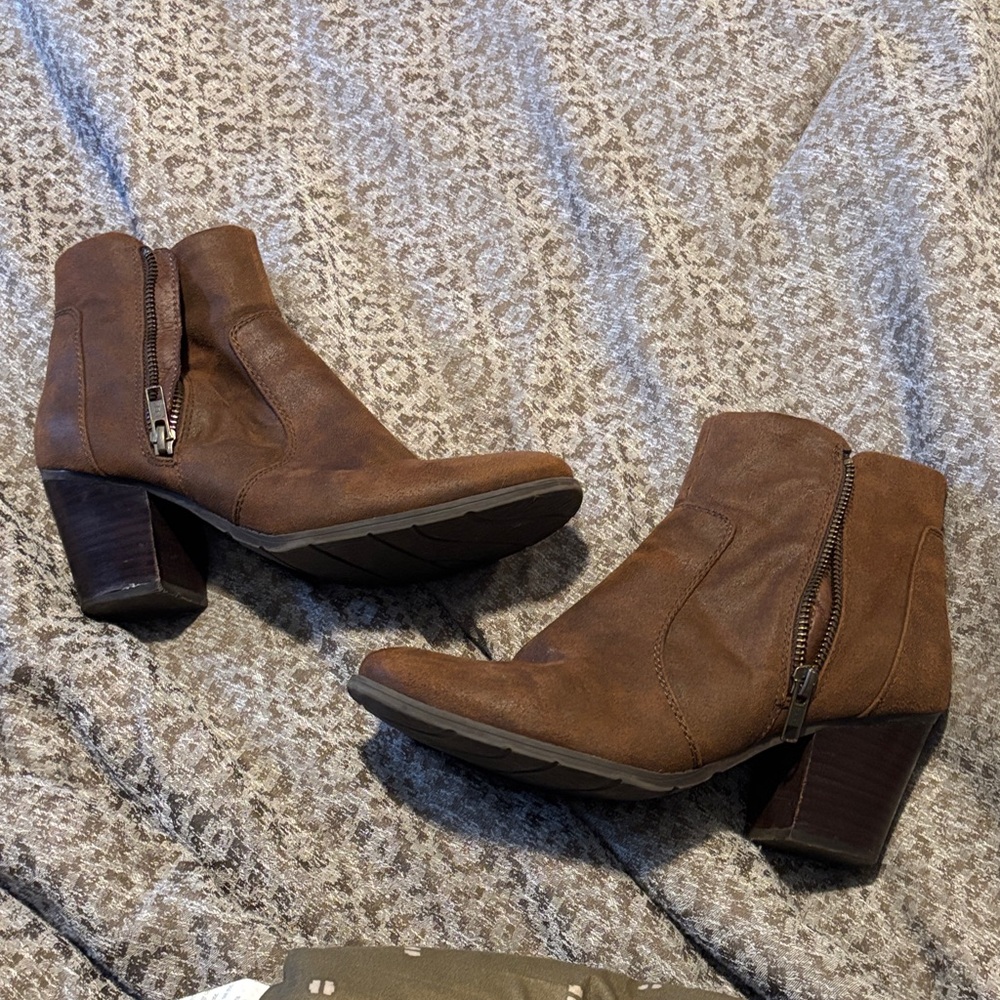 Baretraps Brown Leather Ankle Boots